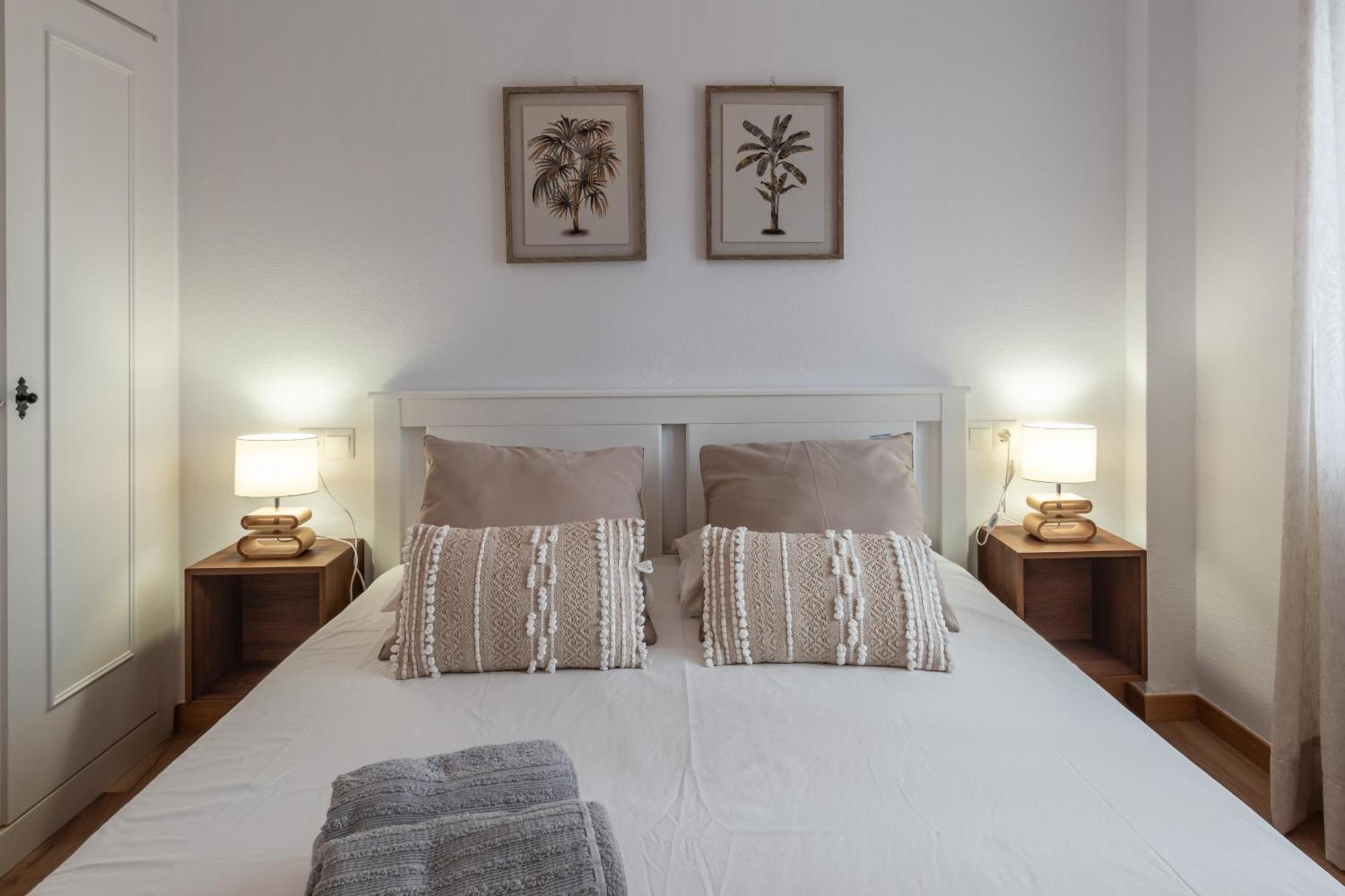 Renovated Apartment On Beachside With Pool Nerja Phòng bức ảnh