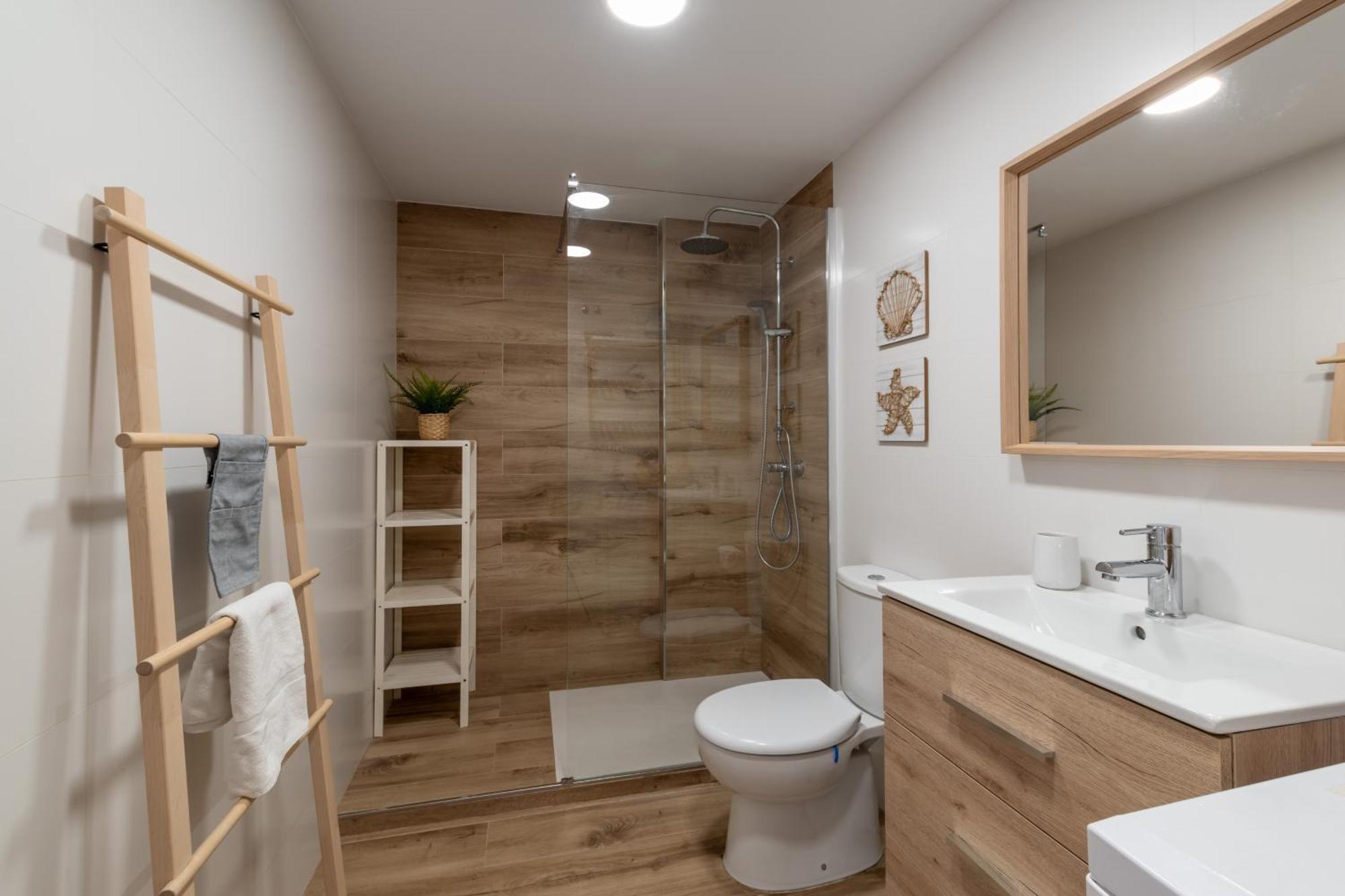 Renovated Apartment On Beachside With Pool Nerja Ngoại thất bức ảnh