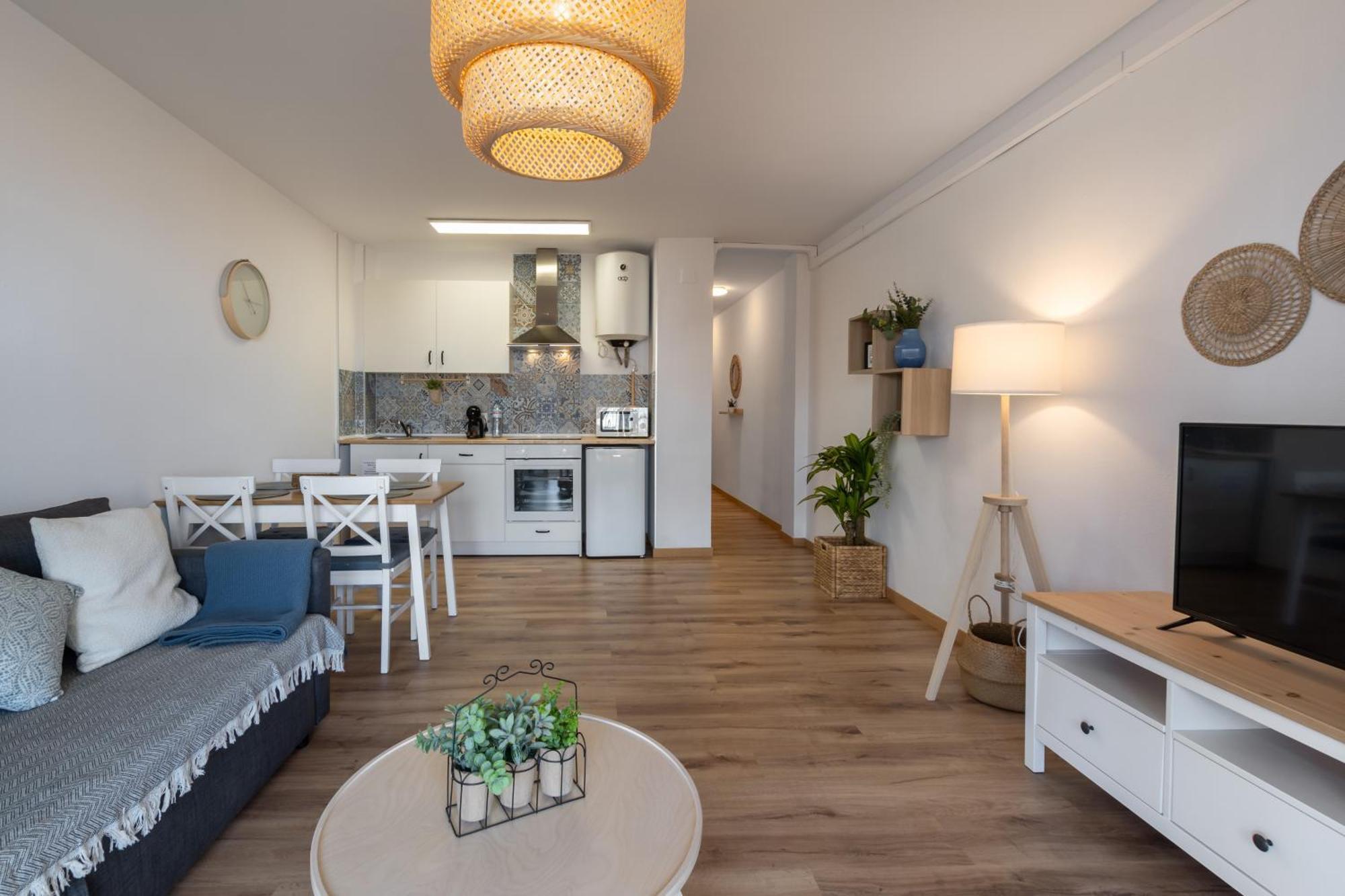 Renovated Apartment On Beachside With Pool Nerja Ngoại thất bức ảnh