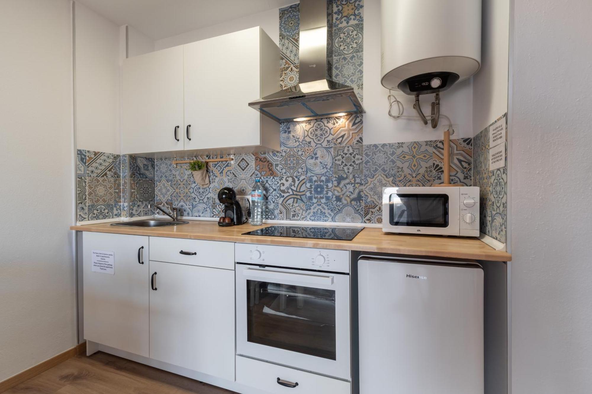 Renovated Apartment On Beachside With Pool Nerja Ngoại thất bức ảnh