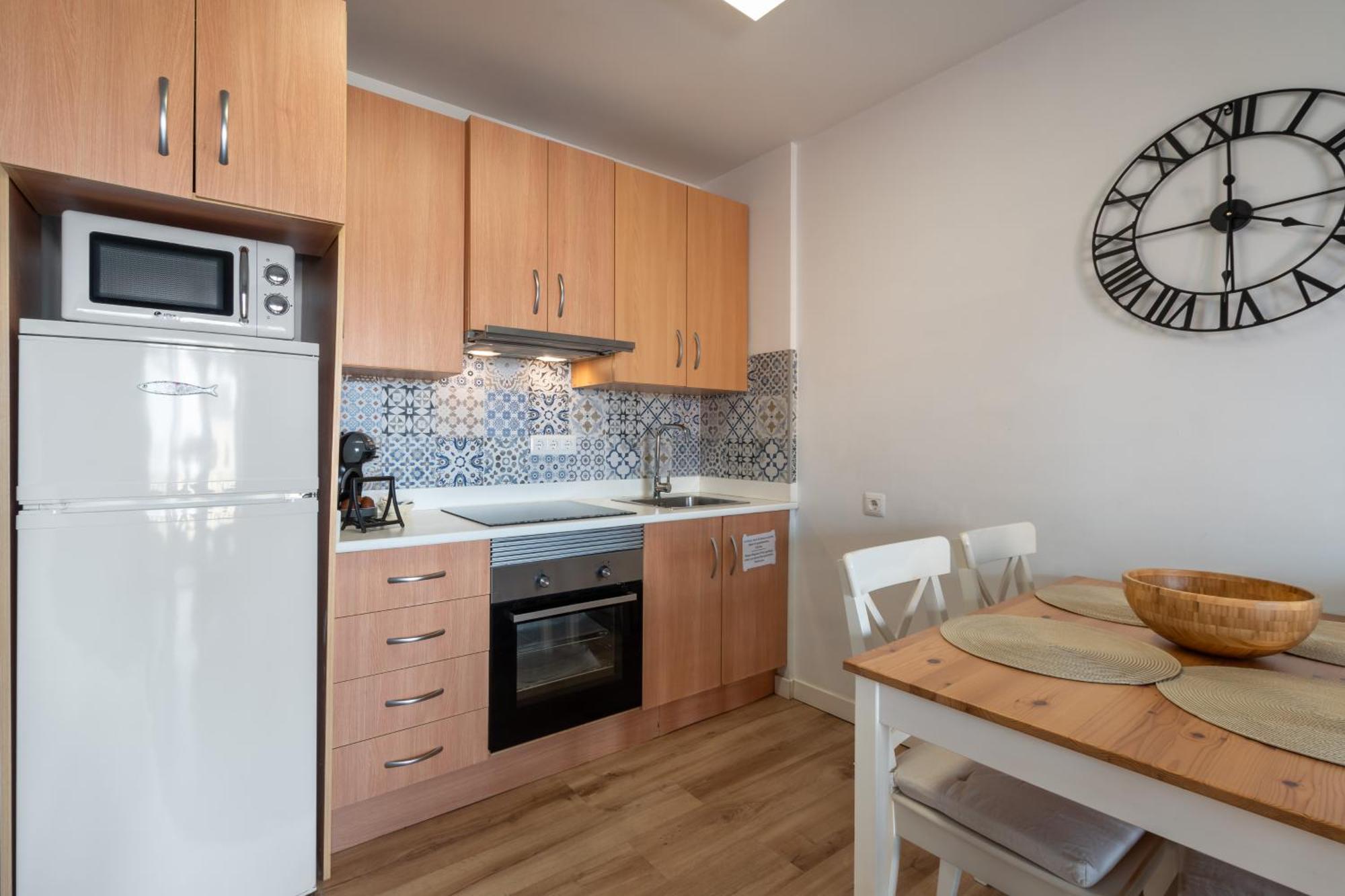 Renovated Apartment On Beachside With Pool Nerja Ngoại thất bức ảnh